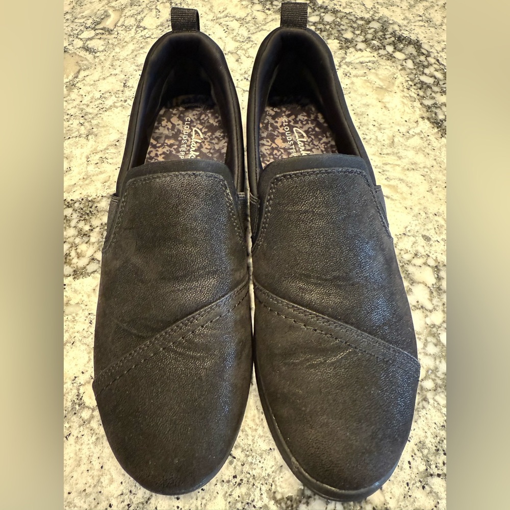 Clark’s Women’s Breeze Dawn cloud steppers Black Slip-On shoes size 8 Worn once!